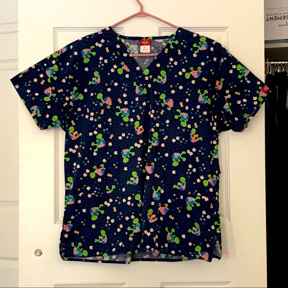 Scrub top - Picture 1 of 1